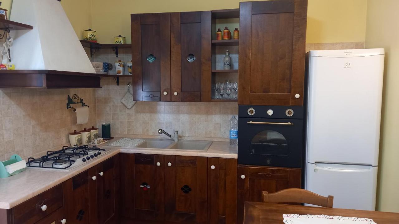 Domus Claudio Apartment Fiumicino Bagian luar foto